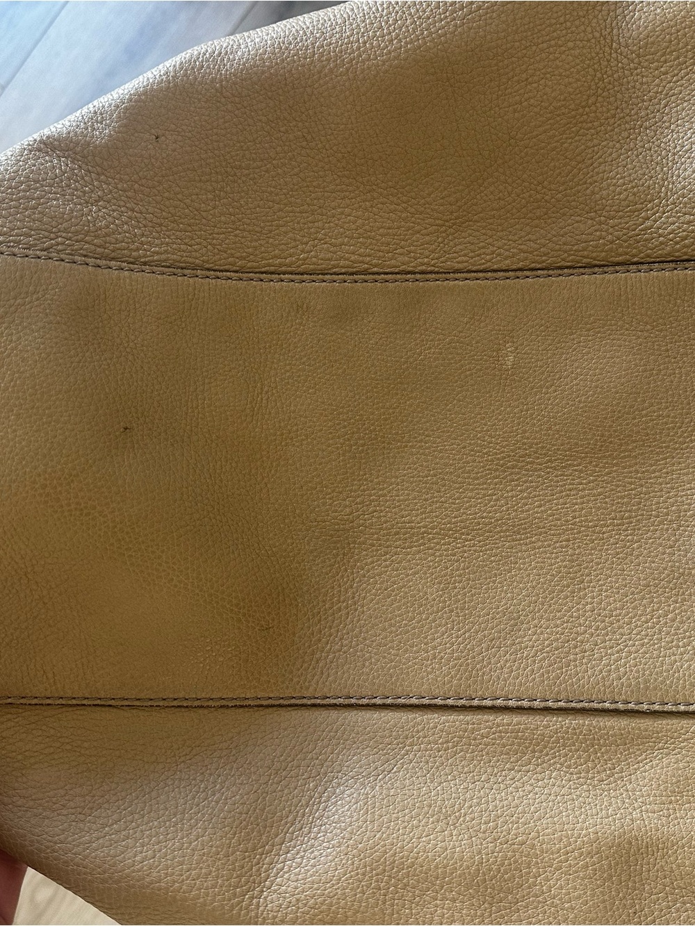 Gucci Tan Leather Shoulder Bag with Chain Straps and Tassel - Picture 10 of 13